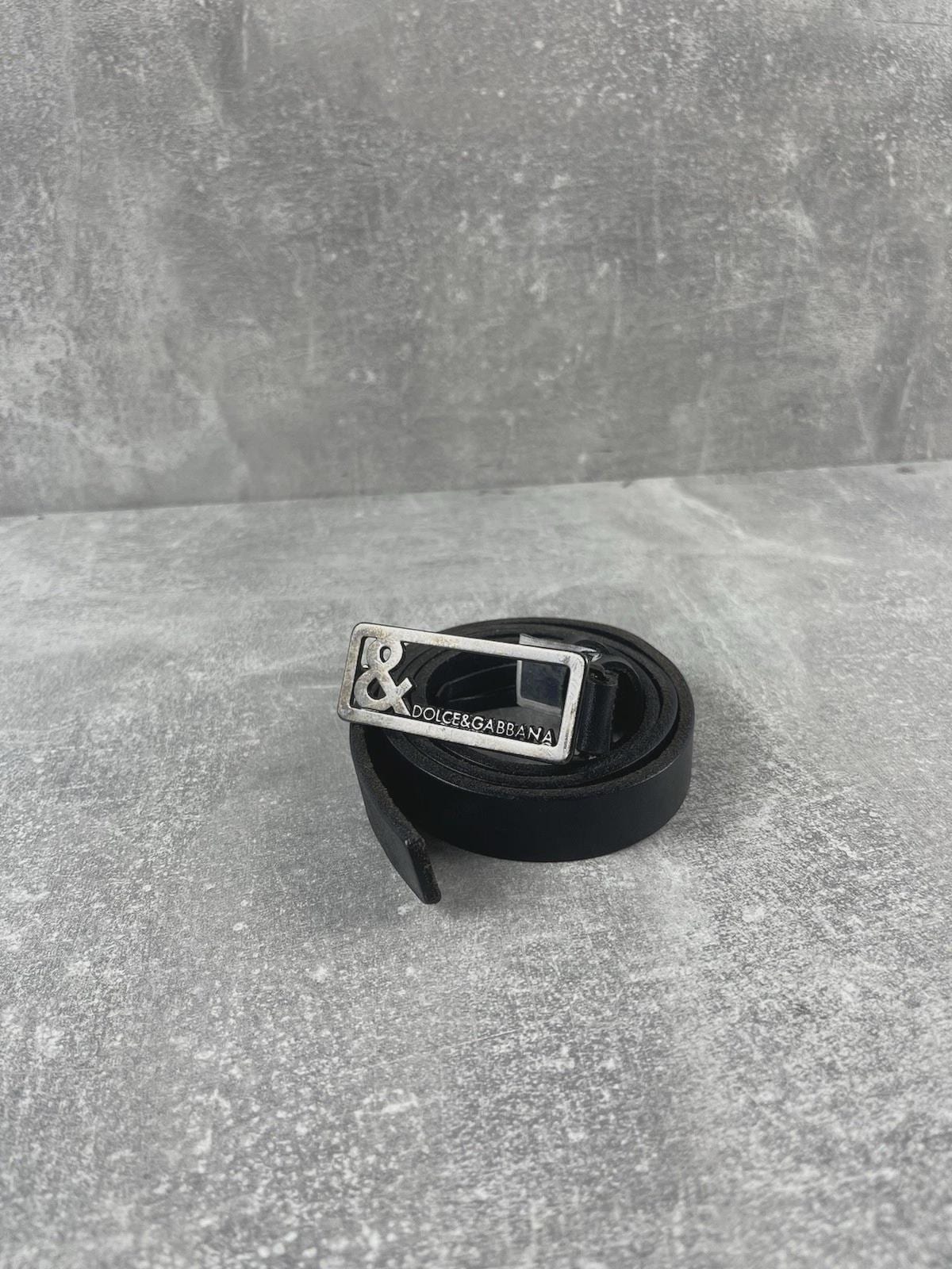 90s D&G Dolce & Gabbana Ladies Silver Metal Belt Buckle Genuine Leather S-8.5 Authentic Dolce & Gabbana Black Leather Gold/Silver D&G Logo  main image 2