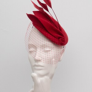 Fascinator Hat with Feathers, Felt Headpiece, Womens Hat, Modern Mother of the Bride Louisa image 3