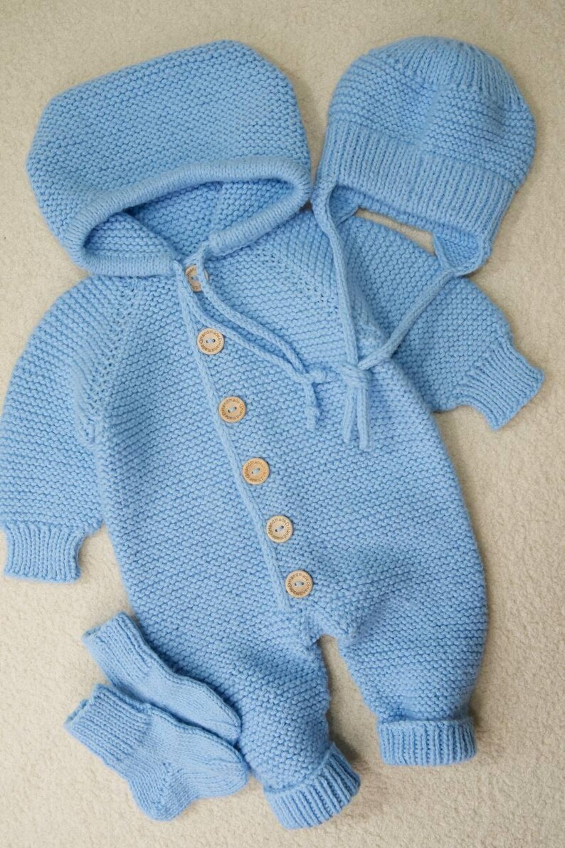 Powder Blue Knit Baby Set – 3-Piece Outfit with Cap, Top & Bottom