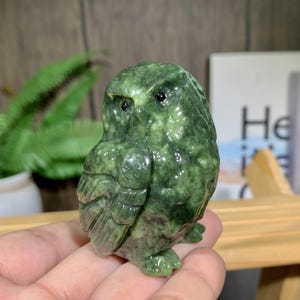 60mm Natural Olive Jade Owl Carving, Crystal Birds Figurine Decor, Healing Crystal Animals Home Decor, Crystal Gifts For Friends.