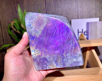 Magnífica labradorita púrpura brillante, cristal de espectrolita de alta calidad pulido a mano, espécimen de sanación de chakras de cristal de labradorita púrpura aleatorio
