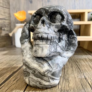 140mm Large Crystal Claw Skull Carving, Natural Quartz Paw Skull Statue, Crystal Figurine, Healing Crystal Home Decor.