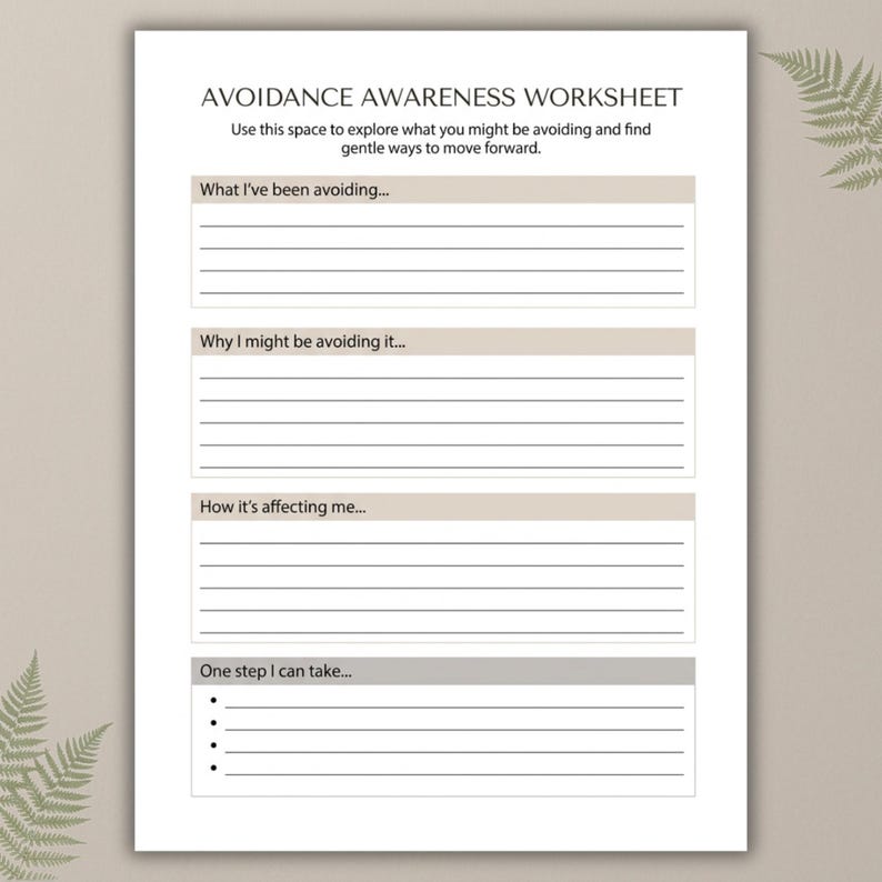 Peut inclure: Une feuille de travail blanche intitul&eacute;e "AVOIDANCE AWARENESS WORKSHEET" avec des invites pour explorer l'&eacute;vitement. La feuille de travail comprend des sections pour identifier ce qui est &eacute;vit&eacute;, les raisons de l'&eacute;vitement, les effets et une &eacute;tape &agrave; suivre. Texte en noir.