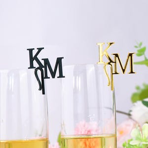 20/50/100 pezzi Etichette acriliche per matrimonio, Etichette per bevande personalizzate, Ciondoli per vino con iniziali personalizzate per matrimonio, Segnaposto in carta acrilica