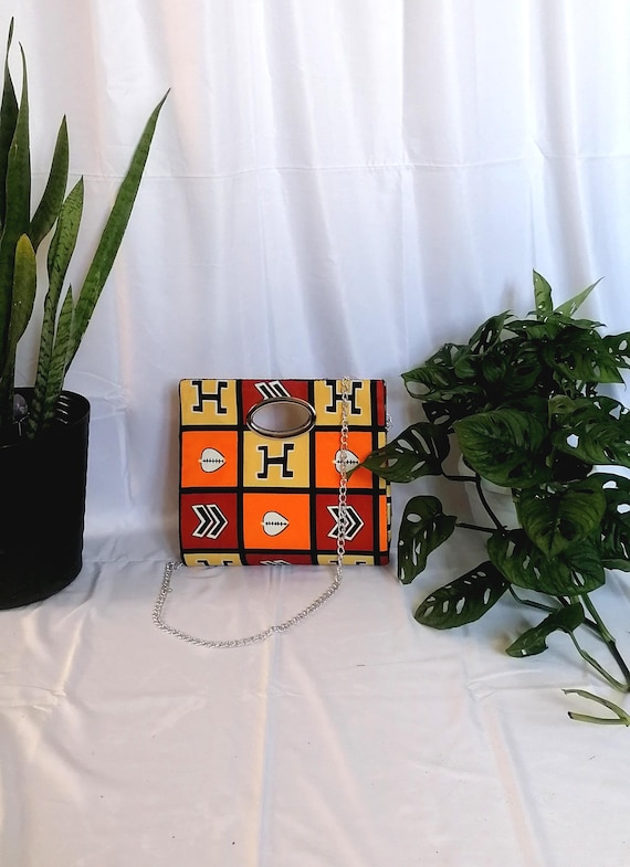 HAND BAGS/PURSE