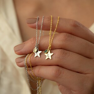 Collar minimalista con inicial de estrella y piedra de nacimiento - Colgante de letra personalizado con gema en plata de ley - Braidmaid Gift