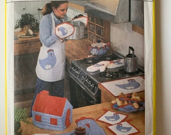 Vintage Simplicity Pattern for Apron and 9 Other Kitchen Items