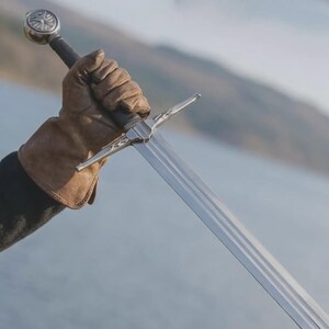 Spada Master Sword di Legend of Zelda realizzata a mano - Impugnatura nera, spada fantasy da collezione immagine 10