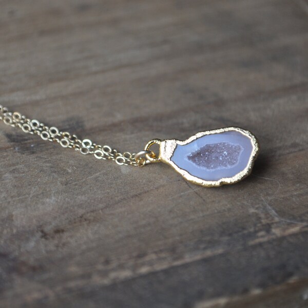 Geode Necklace in Gold - Single Stone Layering Necklace