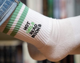 Book Merch | Embroidered Sock Hot Girls Read Books | Gift for Christmas, Birthday, Friends, Valentine's Day | Gift Idea