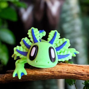 3D Printed Articulating Glow In the Dark Axolotl