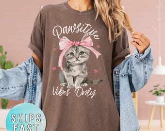 Camiseta de gato Pawsitive Vibes, unisex, ideal para amantes de los gatos, ropa adorable para gatos, regalo para dueños de mascotas, ropa informal para el día a día.