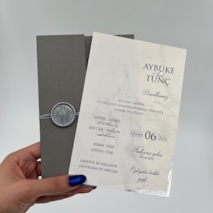 Minimalistische Hochzeitseinladung, Marmormuster, Umschlag Umschlag, personalisierte Hochzeitseinladung, anpassbares Wachs Siegel, Silberfolie