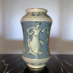 Hand Crafted Italian Majolica Blue & White Neoclassical Vase, Deruta, Italy 1960