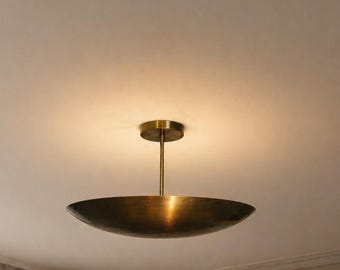 Italienische Mid-Century Messing Deckenlampe: Handgemachte Perforierte Deckenlampe