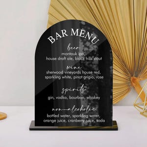 Panneau de menu de bar de mariage minimaliste, menu de bar de mariage moderne, panneau de boisson de mariage simple, panneau de bar, panneau de menu de bar en arc de cercle, liste des boissons au menu