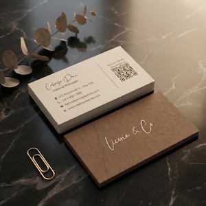 Minimalistische sjabloon voor visitekaartjes met QR-code, elegant dubbelzijdig ontwerp (bewerkbare digitale download op canvas)