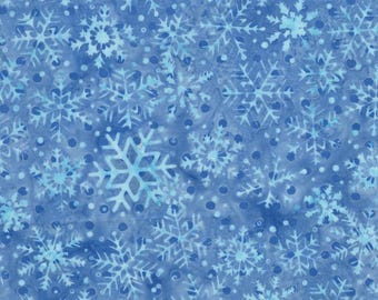 Frosted Wishes von Jerry Khiev von Lumen Fabrics und Island Batik - 1/2 Yard Schneeflocken - Blauer Hafen