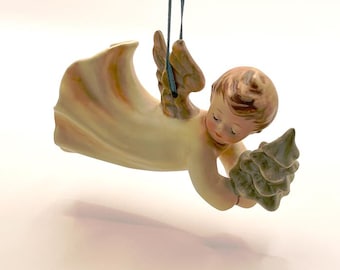 Goebel Hummel Flying High