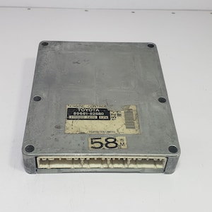 Toyota Engine Control Unit ECU 89661-63010 211000-7310 1AZ-FSE Ecm