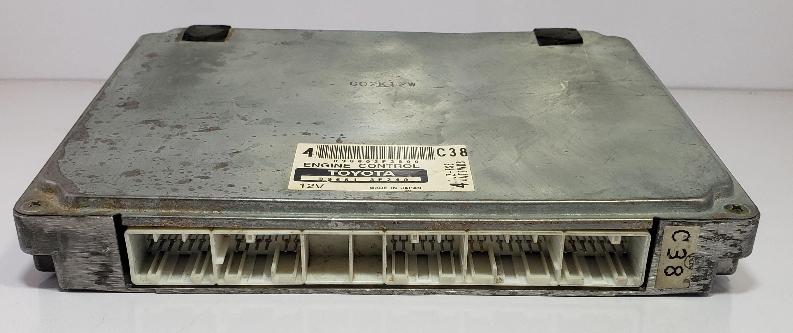 Toyota Crown JZS171 Engine Control Unit ECU/ECM | 89661-3F240