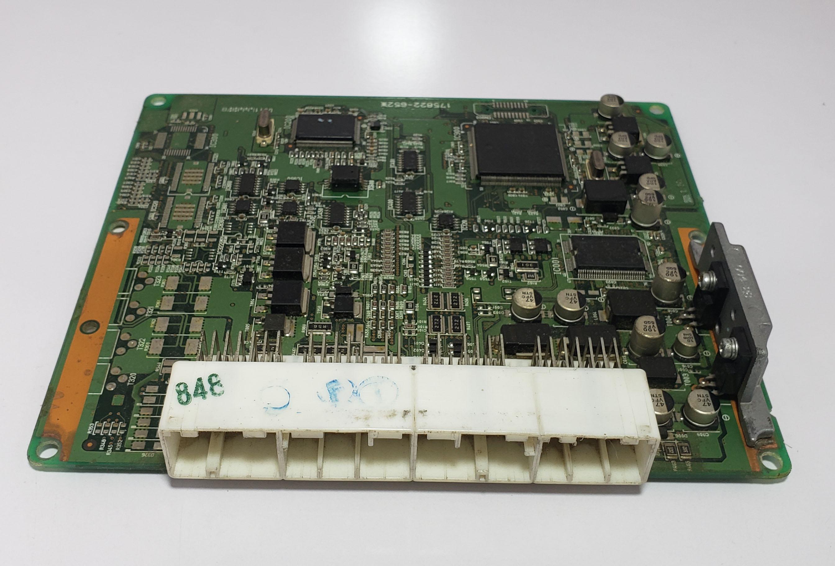 Denso Engine Control Unit for Toyota Dyna XZU304 N04C 9717580-848