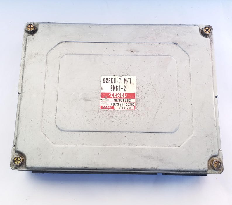 Engine Control Unit ECU Mitsubishi Fuso Fighter 2002 ME301263 - Etsy