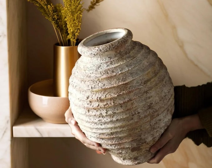 Rustikale strukturierte Vase, Keramikvase, moderne Bauernhauskeramik, Wohnkultur, Boho Herzstück
