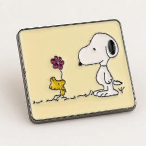 Snoopy | 2 cm | Métal | Épinglette du film | Cacahuètes