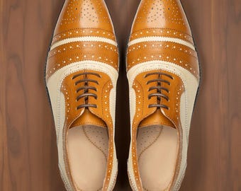 ハンドクラフトのツートンレザースペクテイターシューズ：オックスフォードブローグ、ヴィンテージスタイル