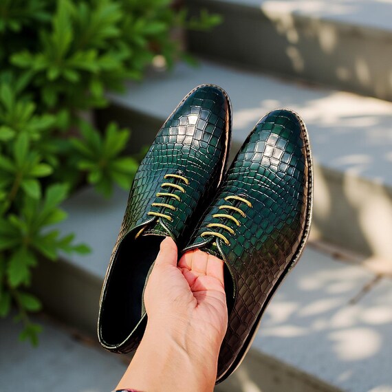 dark green dress with yellow shoes Sassy Saffron Suede Mary Jane Forever Flat EU 33/US 4 / Narrow (A)