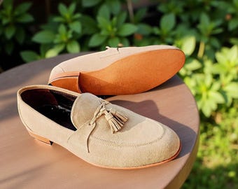 Mocasines de ante y cuero hechos a mano para hombre / Zapatos con borlas personalizadas / Calzado elegante para vestir e informal