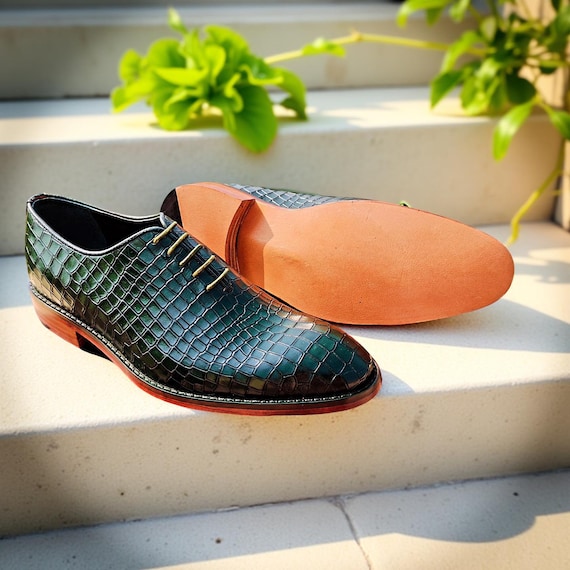 Green Crocodile Embossed Oxford Shoes: Handmade Leather Sole