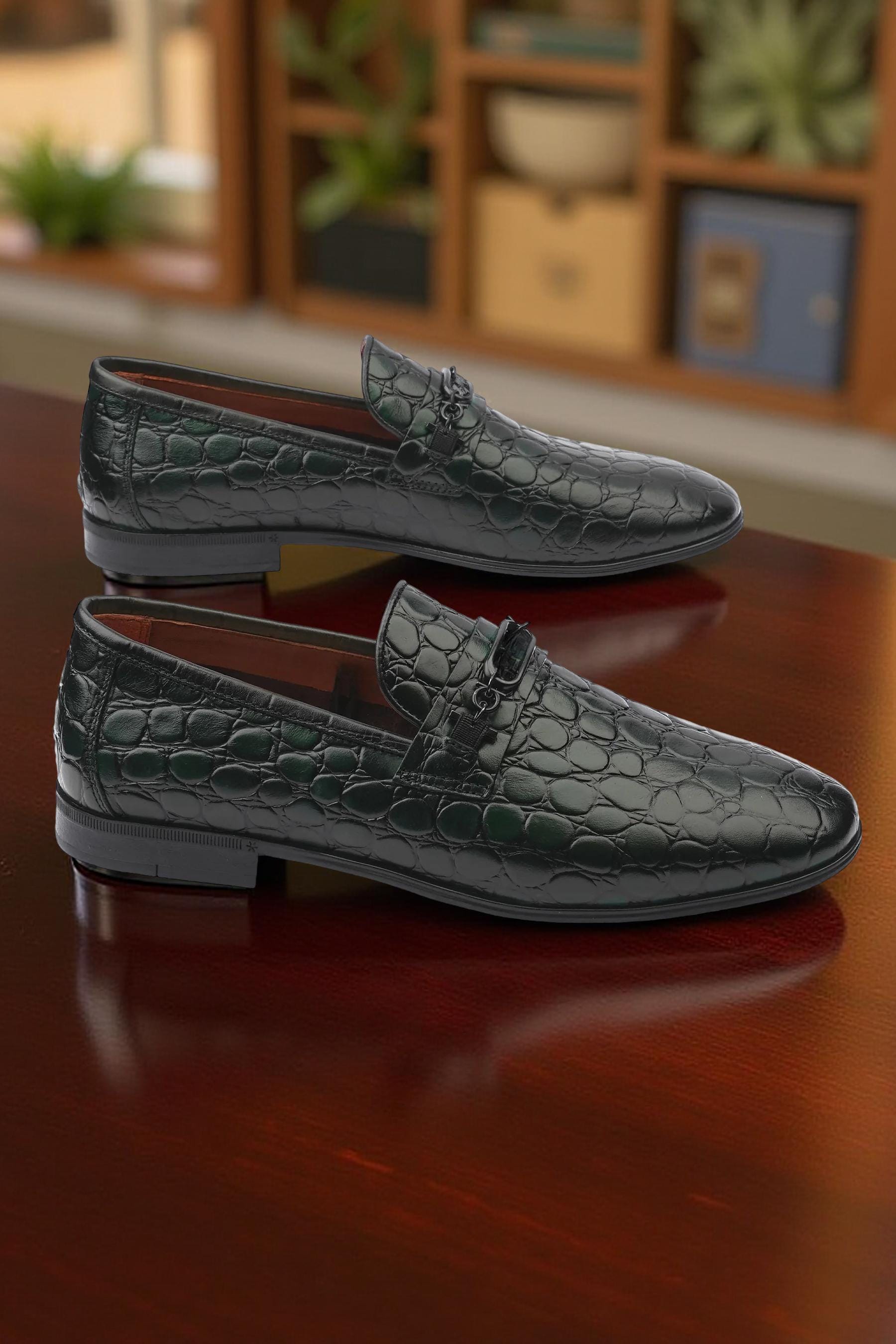 Handcrafted Crocodile Embossed Leather Loafers: Men's Formal Slip-ons ...