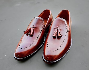 Vintage Allen Edmonds Woodstock Tan Kiltie Tassel Loafers  display picture 2