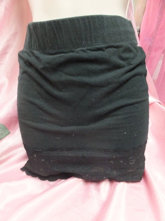 Vintage 80Ss/90s Black Half Slip WBuilt in Panty,… - image 2