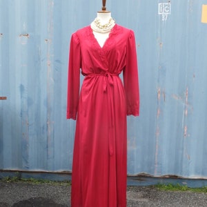 Vintage 80s Olga Dressing Gown or robe in Dark Red, burgundy  w/Puff Shoulder Nylon Size XL Style 98480