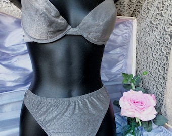 Vintage Victoria's Secret BH och matchande trosor / skimrande grå BH 36B och stringtrosa storlek Large