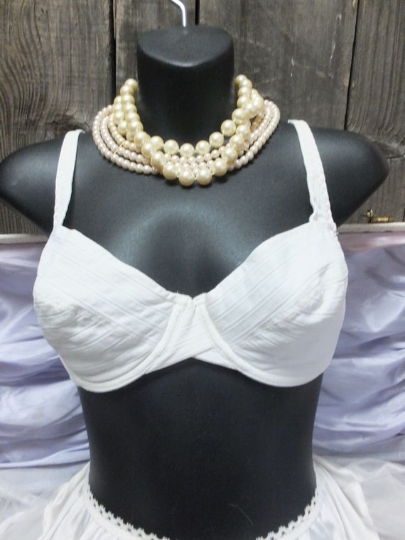 Vintage Bra by MAIDENFORM,  36C, White Sexy Push … - image 2