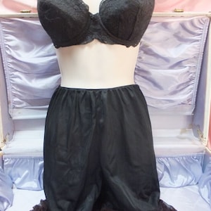 Vintage Pajama Bottoms Bloomers or Pantaloons,  Black w/Lace Lingerie  22 waist