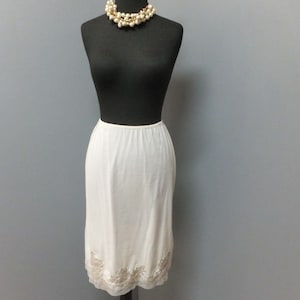 Vintage 1950s/60s Van Raalte Off White Slip Half Slip w/Pretty Lace Accents Waist 24-26 size Small