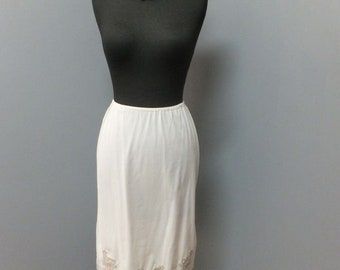 Vintage 1950s/60s Van Raalte Off White Slip Half Slip w/Pretty Lace Accents Waist 24-26 size Small