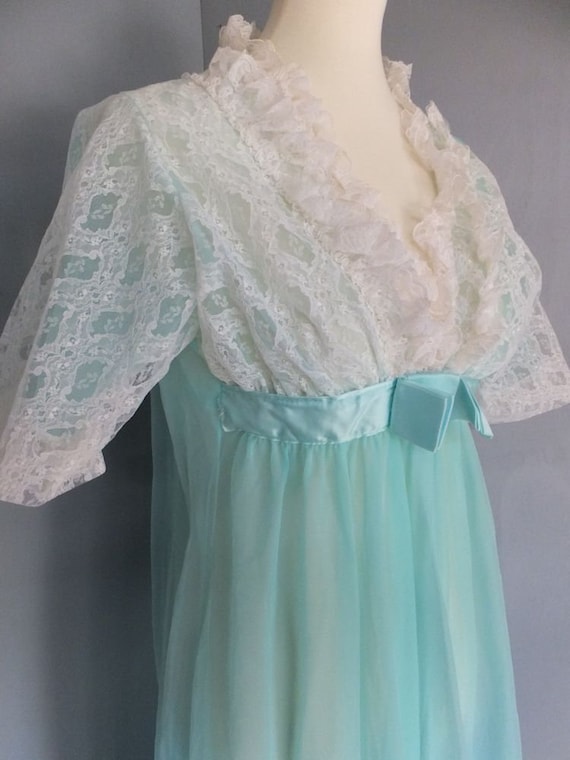 Vintage Robe, Beautiful Aqua Chiffon Sheer Robe, W