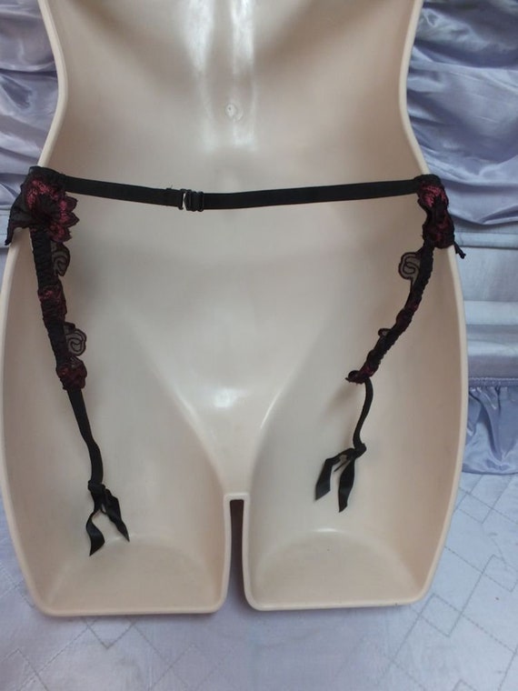 Vintage Garter Belt, Victoria's Secret, Black and… - image 5