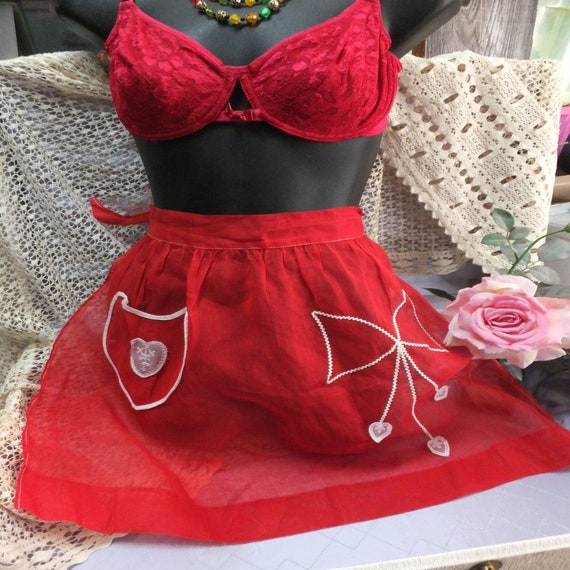 Vintage Bra, Playtex, RED Lace Bra 36C, Sexy Key Hole Bra, Lingerie,  Underwire Foundation Garment -  Canada