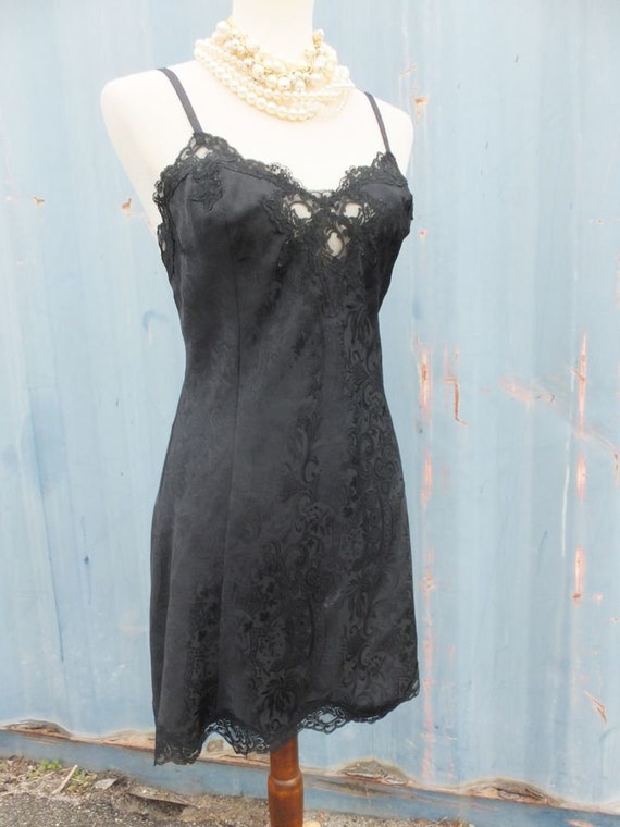 Vintage Black Baby Doll or Short Nightie w/lace t… - image 7