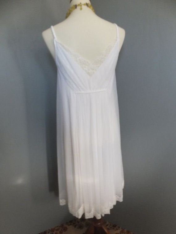 Vintage Nightgown, Neglige, Peignoir Set, Shadowl… - image 8