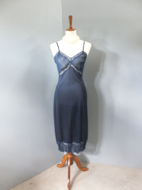 Vintage 1950s/60s Vanity Fair Slip, Exquisite & Ul