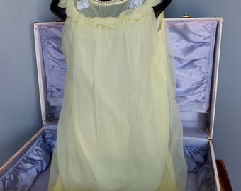Vintage yellow Chiffon Nightgown, Feminine w/Ruffle Bodice Neckline, MEDIUM