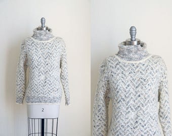 90s gray chevron sweater | vintage turtleneck knit jumper | cozy soft wool sweater || medium |m